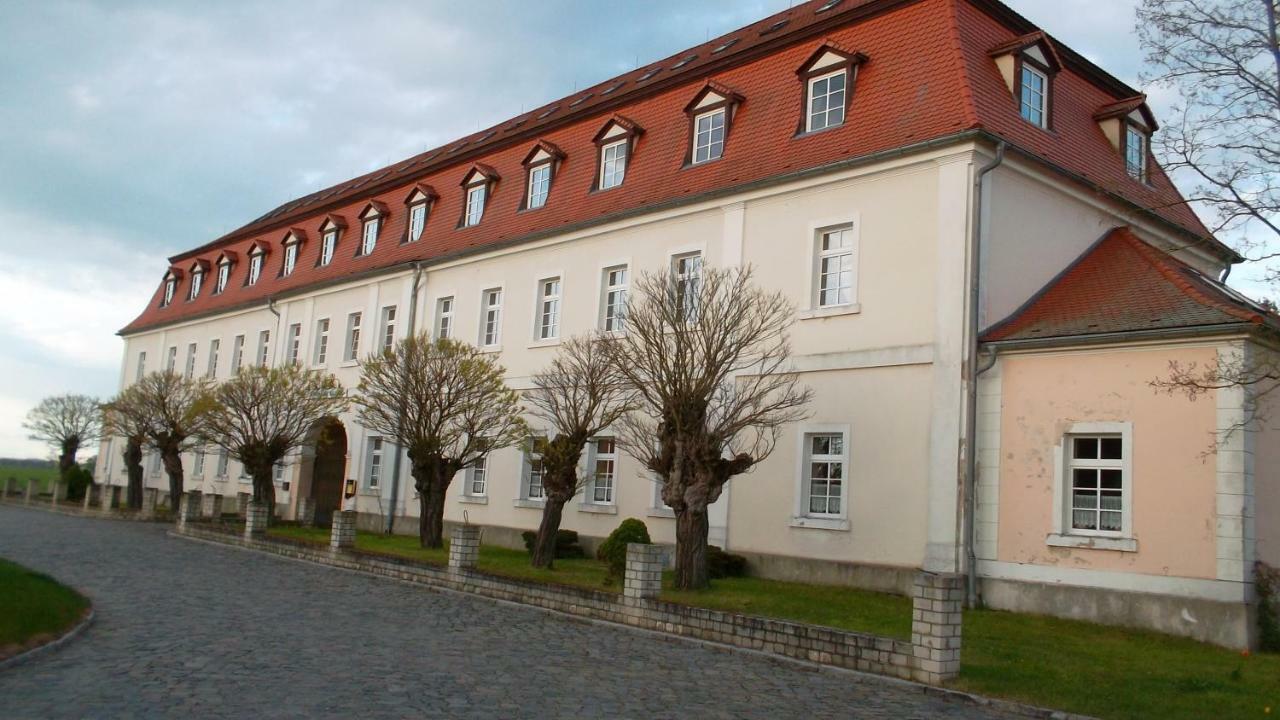 Готель Domaene-Badetz Екстер'єр фото